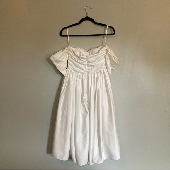 NWT Maya Deluxe Off-The-Shoulder White Ruched Dress - Picture 8 of 15
